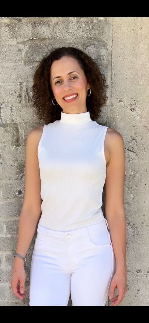 Amira Hussein featured in ShoutOut LA — Health Coach and Owner of Shape Lounge